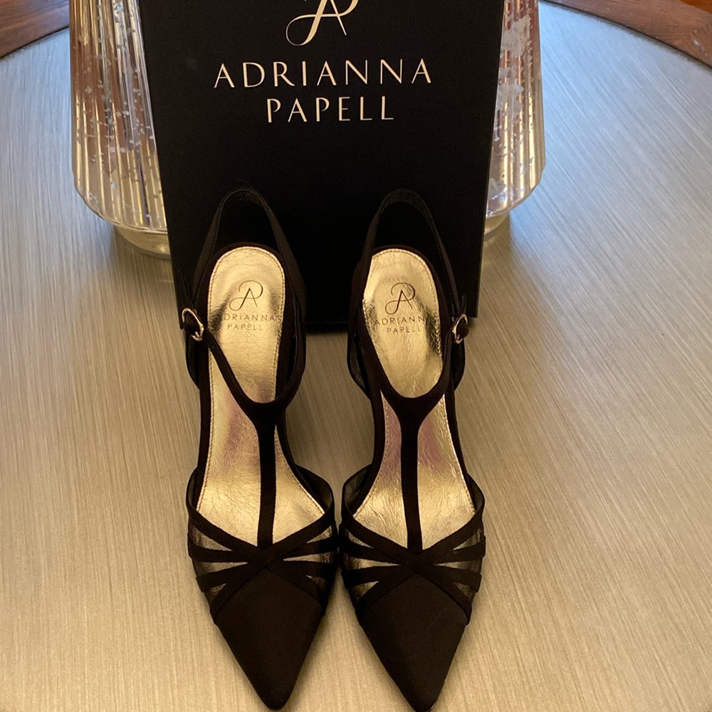 Adrianna Papell Black Classic Satin New in box never been worn 3” heel.